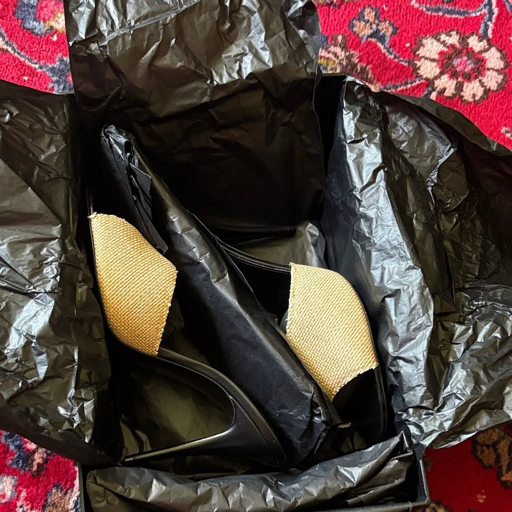 Saint Laurent Women's Cream Mules - Picture 8 of 10